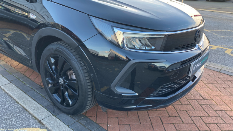 Vauxhall Grandland 1.6 Hybrid GS Line 5dr Auto Hatchback